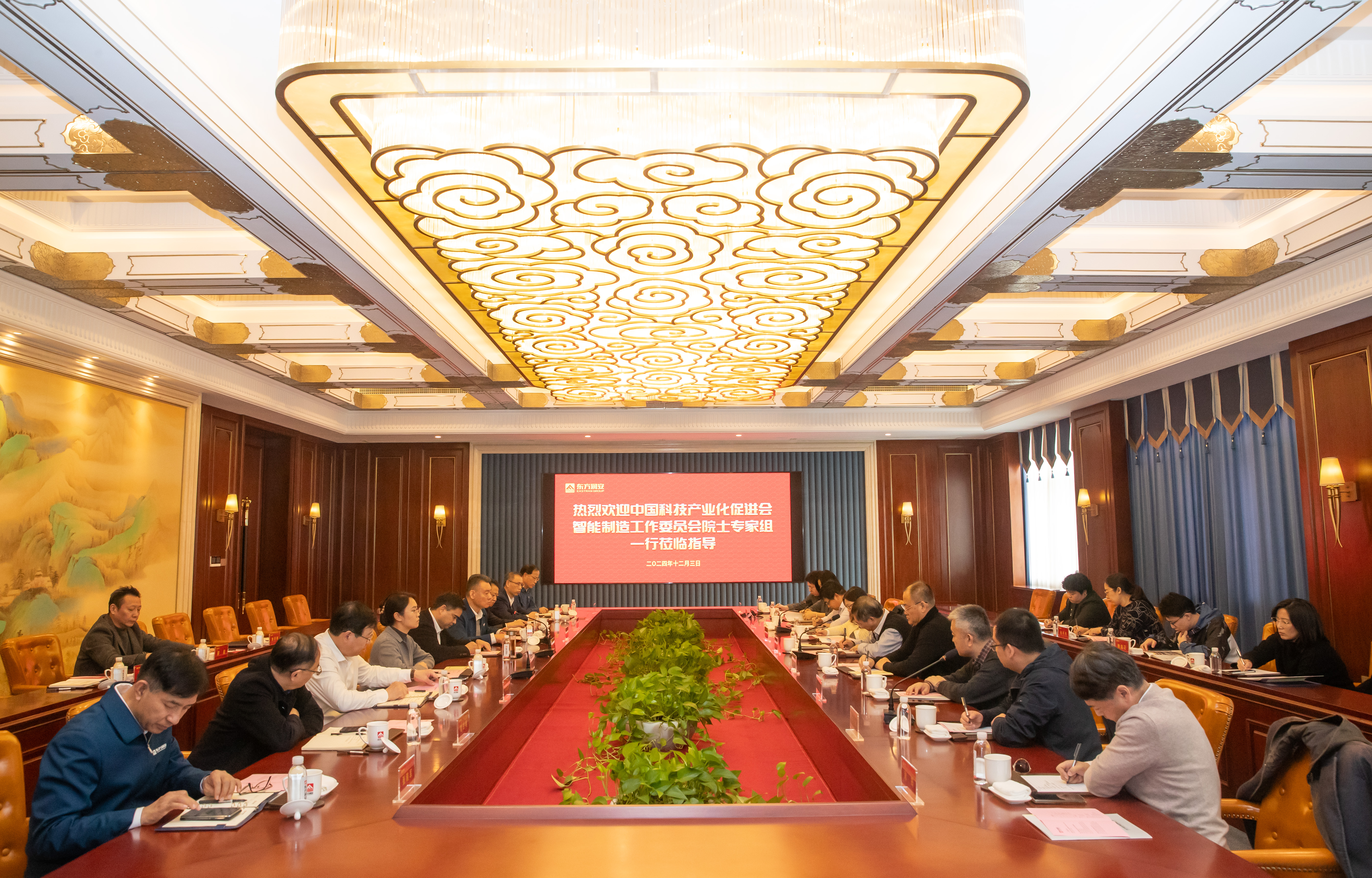 洪明辉院长带队赴南京、常州开展院企合作访问交流 洪明辉院长带队赴南京、常州开展院企合作访问交流