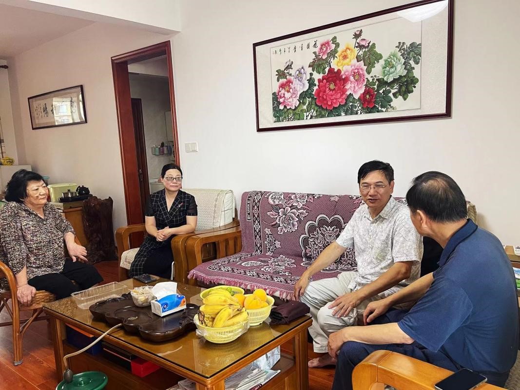 送温暖递真情 我院开展教职工关怀活动 送温暖递真情 我院开展教职工关怀活动