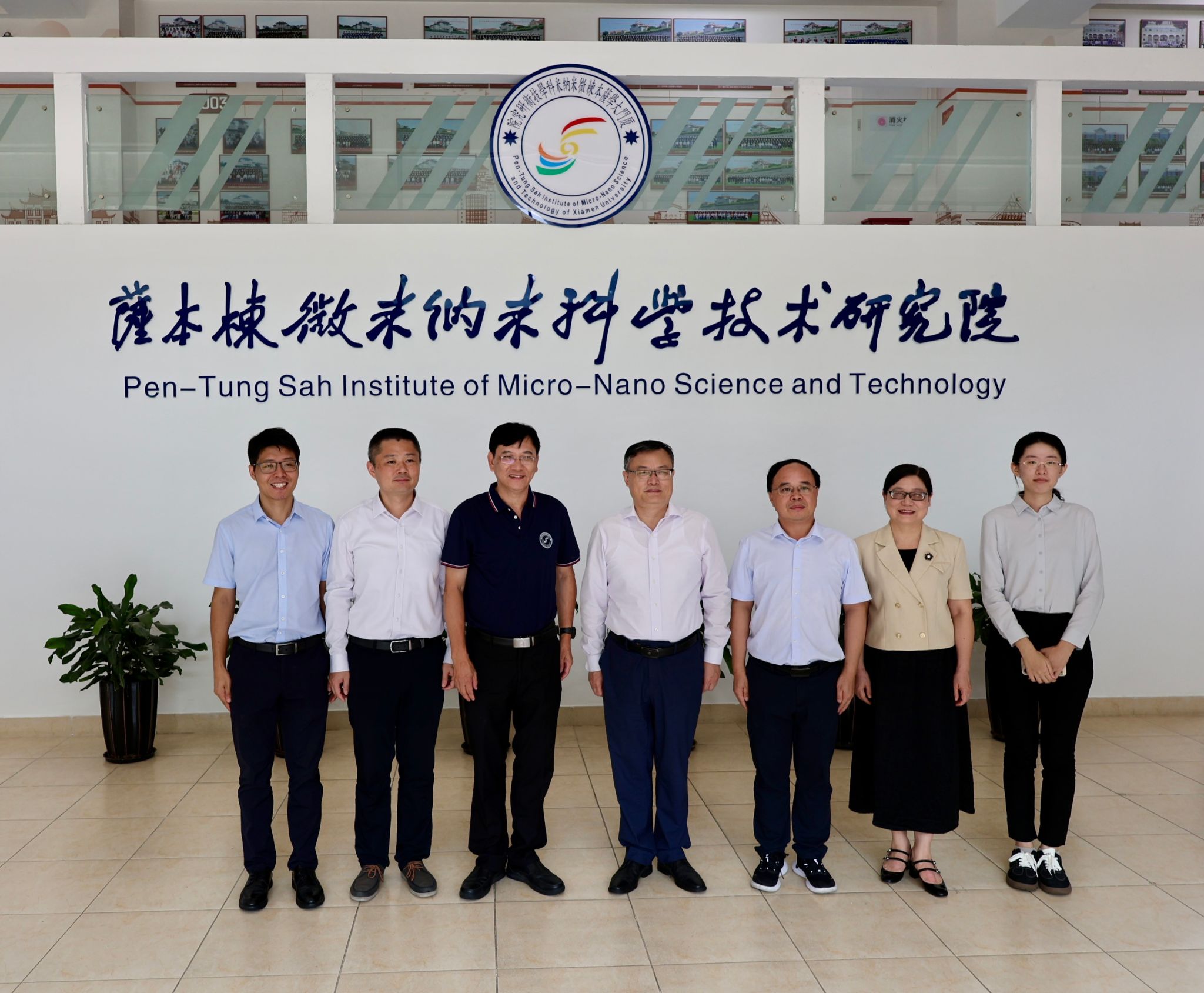 校党委张荣书记看望萨本栋微米纳米科学技术研究院洪明辉教授